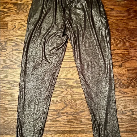Divided Metallic Gray Pull-On Joggers - Picture 5 of 5